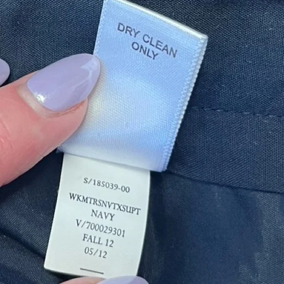 Banana Republic Martin Fit Stretch Suit Pant in Navy - Size 2 Petite - Picture 10 of 11